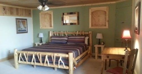 Stone Waters Inn Bellaire Екстериор снимка