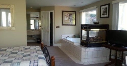 Stone Waters Inn Bellaire Екстериор снимка