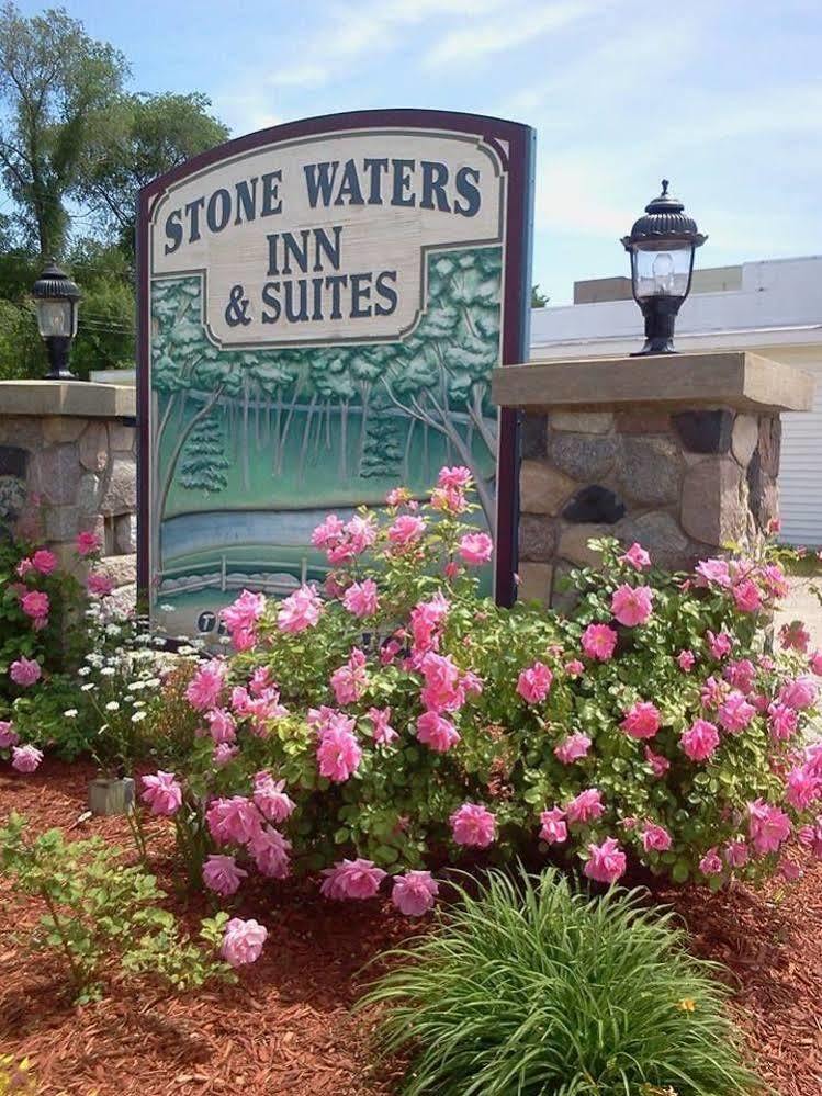 Stone Waters Inn Bellaire Екстериор снимка