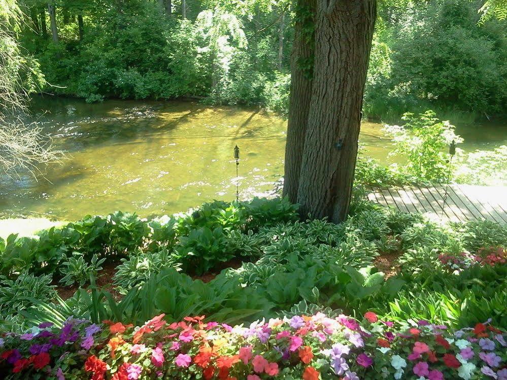 Stone Waters Inn Bellaire Екстериор снимка